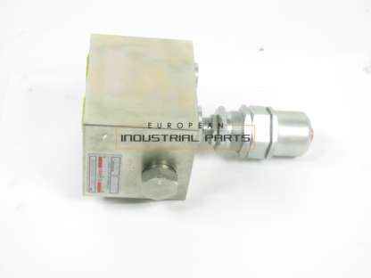 XCMG valve
