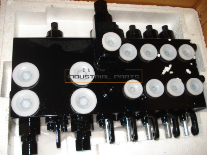 XCMG vehicle multiplexer valve