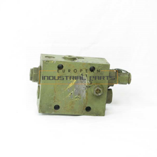 Manitowoc Grove valve