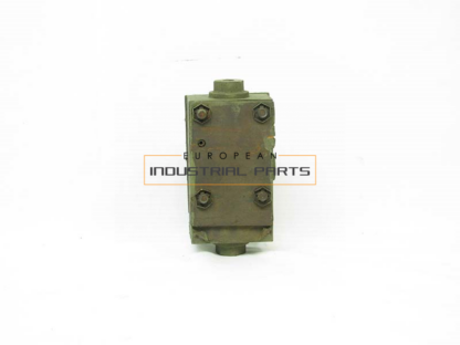 Manitowoc Grove valve