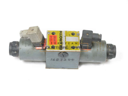 Manitowoc Grove valve