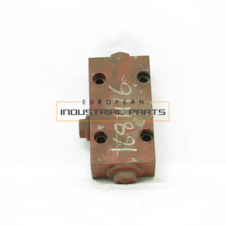 Manitowoc Grove valve
