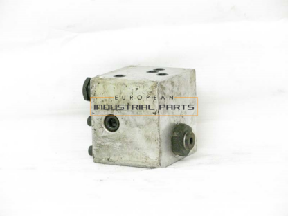 Manitowoc Grove valve