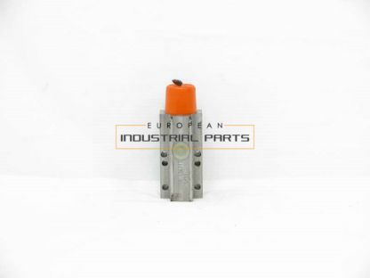 Demag valve